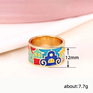 Bague en émail coloré avec anneau de 12 mm de large et motifs de ville de conte de fées