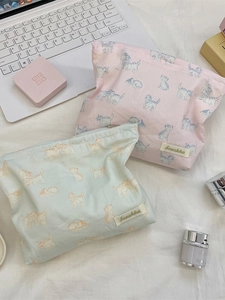 Cute cat print large capacity travel makeup storage bag in pink and green canvas