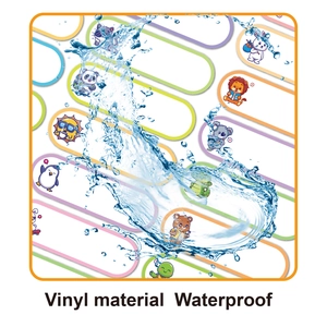 Autocollants de nom imperméables en vinyle avec animaux sous des éclats d'eau