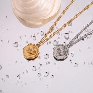 Collier minimaliste en acier inoxydable avec pendentif empreinte de bébé en or et argent
