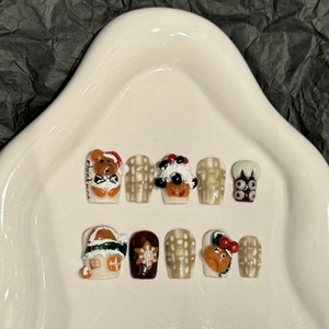 Handmade Christmas 3D Bear Reindeer Press On Nails Reusable Phototherapy Glossy False Nails For Festive Party Women