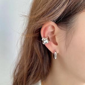 Minimalist S925 sterling silver irregular textured ear cuff and earring set on model