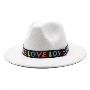 Chapeau fedora blanc en laine avec ruban LOVE coloré pour la mode automne-hiver