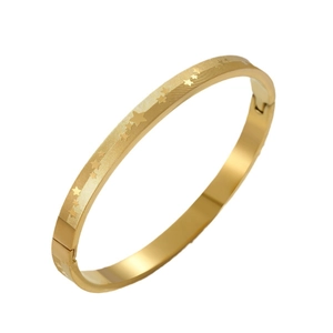 Bracciale in acciaio al titanio con stelle incise e motivi a maglia diagonale oro