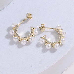 Boucles D'Oreilles C Plaqué Or 14K Cuivre Avec Süßwasserperle D'Eau Douce Et Zircon Style Punk Élégant Pour Femmes