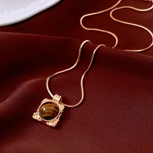 Collana Pendente Vintage Donna Pietra Occhio Di Tigre Tonda Rame Placcato Oro Rilievo Quadrato Gioielli Retro Catena
