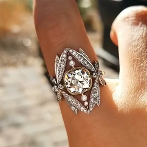 Elegant Crown Ring For Women Copper Cushion Cut Zirconia Hollow Geometric Design Vintage Luxury Style Jewelry