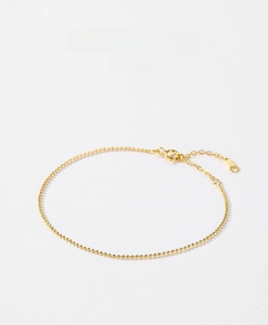Detail of S925 sterling silver beaded bracelet with lobster clasp and extension chain