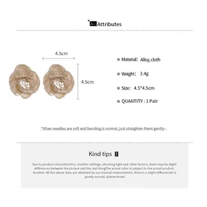 Detailed size chart showing 4.5cm cream lace flower earrings made of alloy and cloth