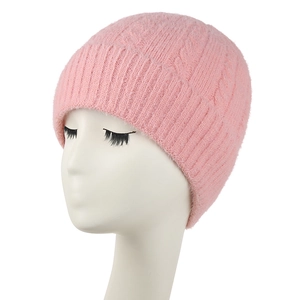 Rosa Strickmütze für Damen mit Fleecefutter und Zopfmuster für winterliche Wärme
