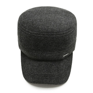 Thickened men's winter peaked cap with grey herringbone pattern for cold weather