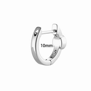 Orecchino a cerchio in metallo argento 10mm lucido con incastonatura micro-pave