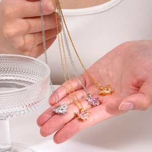 Collier Pendentif Planète Coeur Zircone Cuivre Plaqué Or Argent Bijoux De Luxe Légers Élégants Pour Femmes