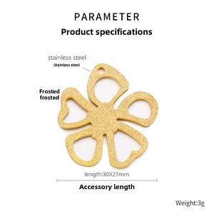 Macro detail of 30x27mm matte gold-plated stainless steel flower pendant showing dimensions