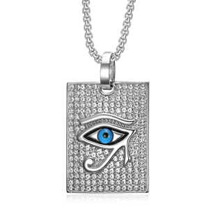 Collier à pendentif rectangulaire œil d'Horus argenté avec zircons pavés