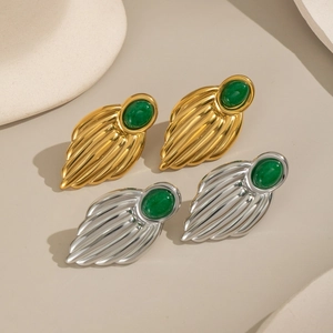Elegante flügelförmige Edelstahl-Ohrringe mit grünem Achat in Gold und Silber-Finish