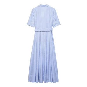 Blau-weiß gestreiftes Kurzarm-Popeline-Hemdkleid mit Taillengürtel Rückansicht