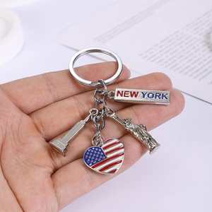 New York souvenir keychain with Statue of Liberty, Empire State Building, and US flag heart