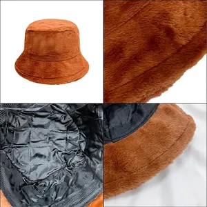 Cappello a secchiello in finta pelliccia marrone con calda fodera trapuntata nera