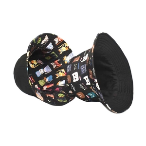 Chapeau bob réversible pour hommes et femmes avec extérieur noir et doublure imprimé chat