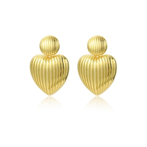 Orecchini a cuore geometrici con texture a coste verticali e placcatura in oro 18 carati