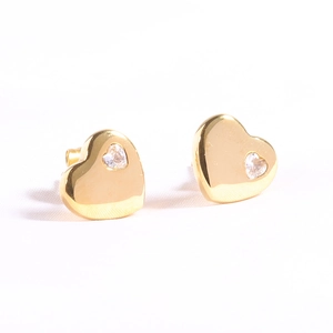 Detail of 12mm 18K gold plated heart earrings with sparkling heart-cut zircon stone