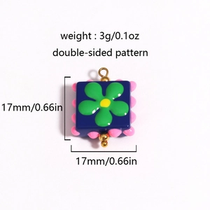 Ciondolo a fiore quadrato blu in resina, charm per gioielli da 17mm a doppia faccia