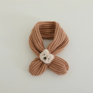Knitted winter scarf for babies with a cute 3D plush bear head in brown ribbed style