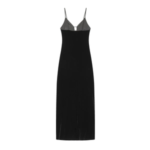 Robe longue élégante en velours noir à fines bretelles et coupe ajustée