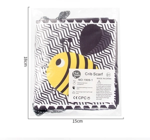 Detail of 18x15cm black and white baby cloth book with bee pattern and CE certification