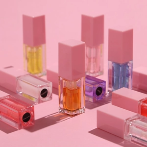 Glossy mirror lip glaze set with transparent square tubes and various fruity colors