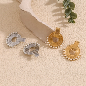 Classic 18K gold and silver plated hoop earrings with pearls and concentric textures