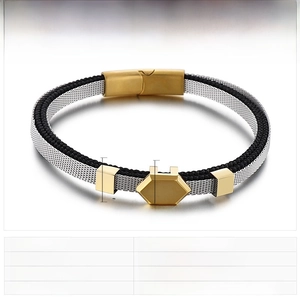 Detail view of 210mm titanium steel multi-layer bracelet with dimensions and parameters