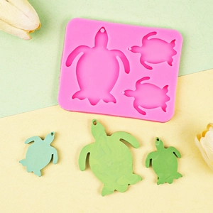 3-cavity turtle silicone mold for DIY resin keychains and chocolate fondant crafts
