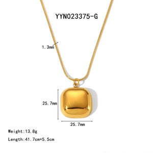 Macro detail of 18K gold minimalist square pendant necklace with dimensions and size info