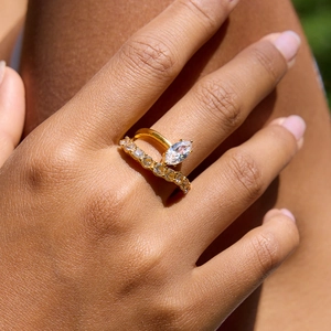 Luxurious gold-plated stainless steel ring set with marquise-cut zircon for women
