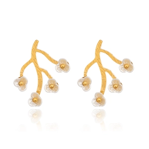 Elegant 18K gold-plated branch and flower stud earrings with white floral petals