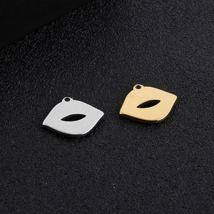 Fashion stainless steel lip shaped pendant in gold and silver finish with hollow design