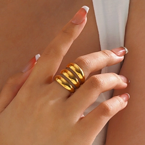 Anello spesso in acciaio inossidabile placcato oro 18K con triplo strato