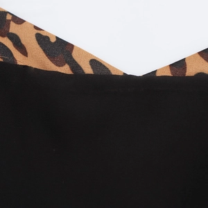 Robe élégante à imprimé léopard avec col carré et jupe longue de style français Hepburn