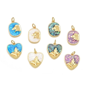 Pendentifs papillon et hérisson en or 18K avec opale en forme de cœur et ovale
