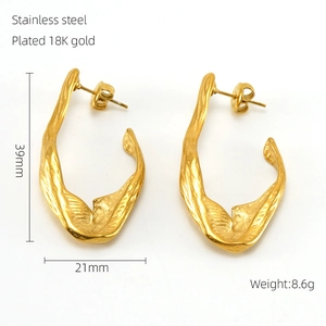 Détails de boucles d'oreilles en acier inoxydable plaqué or 18K avec dimensions et poids