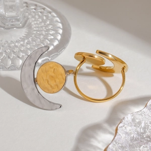 Minimalist hammer textured sun and moon adjustable titanium steel ring set in gold and silver