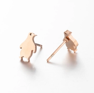 Cute penguin stud earrings in rose gold finish made of premium stainless steel