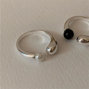 Minimalist 925 sterling silver open rings with white pearl and black bead accents