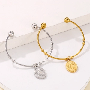 Joncs ouverts minimalistes avec pendentifs soleil et lune en acier or et argent