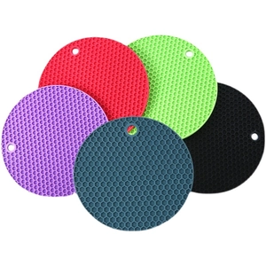 Set of 5 round silicone honeycomb coasters in red green purple black and blue
