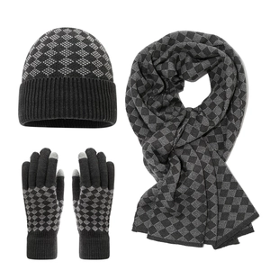 Winter 3-piece knitted set with beanie, scarf and touchscreen gloves in black rhombic pattern