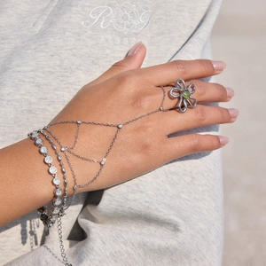 Silver zircon finger bracelet with tassel and flower ring made of stainless steel