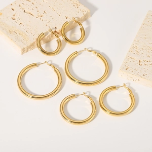 Retro 18K gold plated stainless steel hollow hoop earring set in three varied sizes